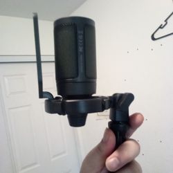 USB Condenser Microphone For Music Gaming & Podcasts 