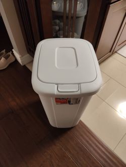 Kitchen Garbage Bin
