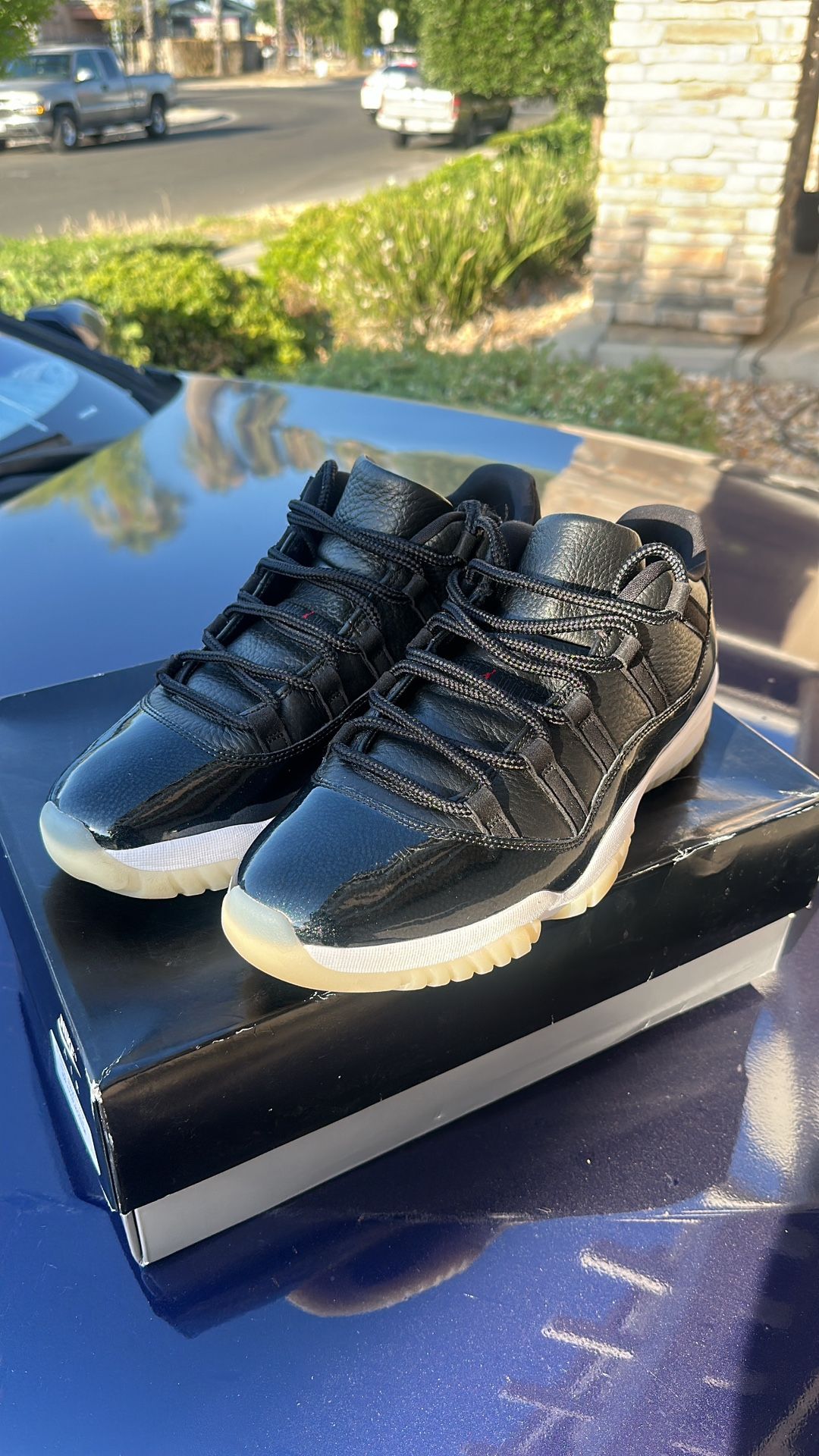 Jordan Retro 11 72-10 Low With Box
