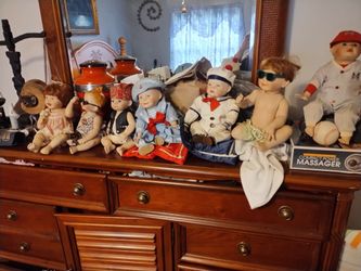 6 Porcelain Collectible Dolls Franklin Mint