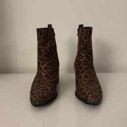 Express Brand Leopard Styled Boots 