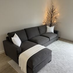 Room And Board Metro Sectional Couch 