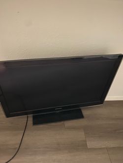 Black Samsungs Tv 38x24