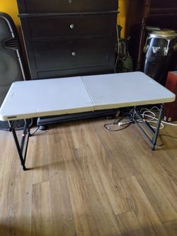 4'footer' folding table "