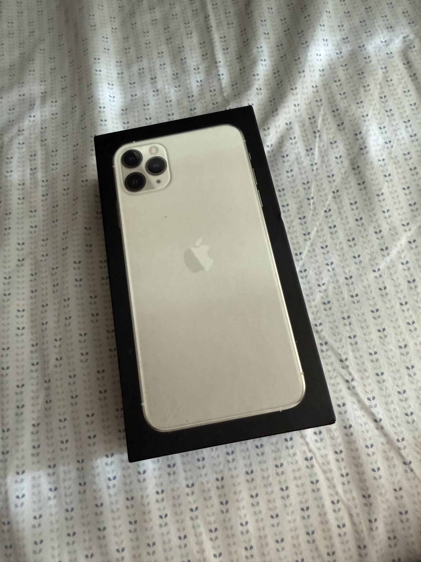 iPhone 11 Pro Max 512gb Silver