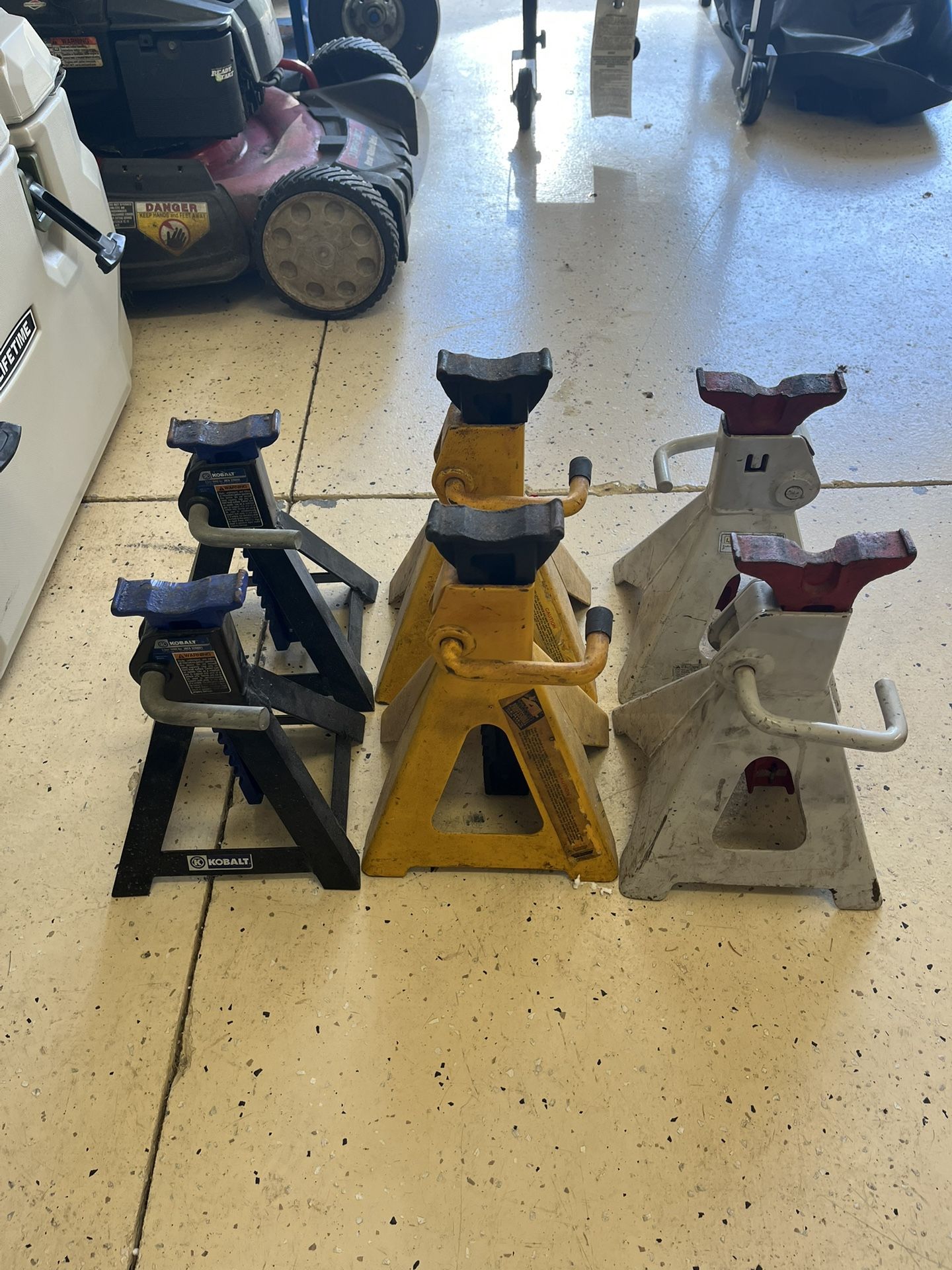 Jackstands Three Sets