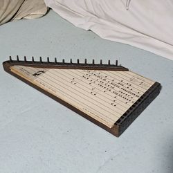 Zither, string instrument, comes with music sheets, needs tuning