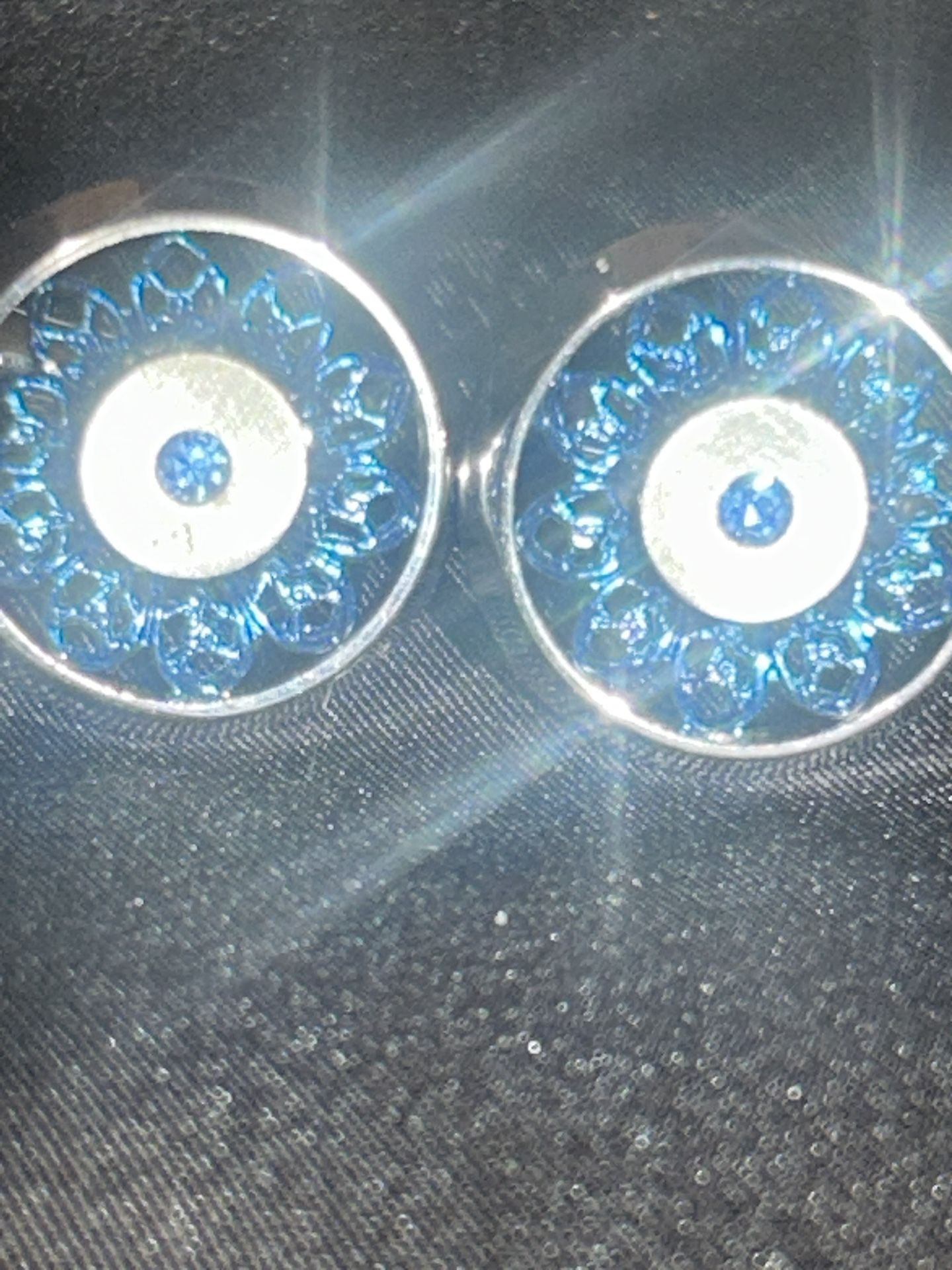 VERY NICE LOOKING SKY BLUE AND SILVER TONE CUFFLINKS