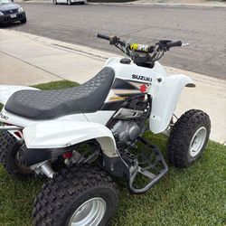 Suzuki 250 CC 2003 Semi Auto