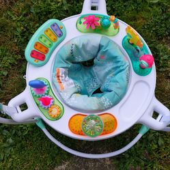 Infantino 360 Magic Motion 4-in-1 Jumper/ Never used