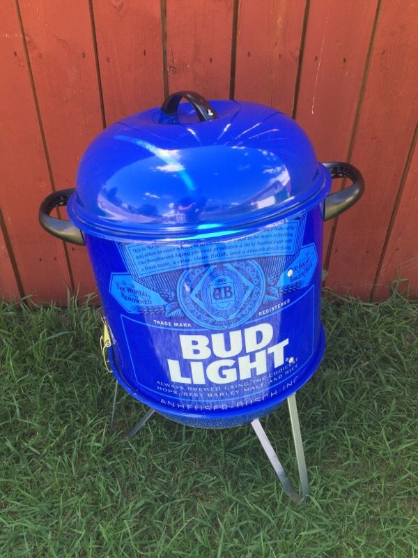 Bud Light Charcoal Grill and Meat Smoker for Sale in Colorado Springs