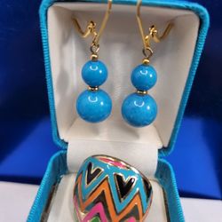 HOWLITE STONES, EARRINGS 10K GP, & STRETCH RING
