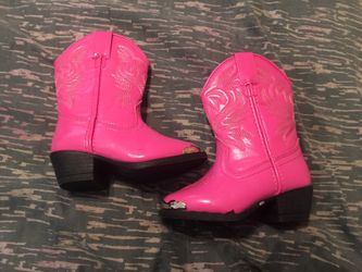 New lil girls boots size 6