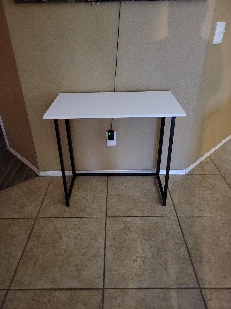 4nm 31.5 Inch Folding Desk New Ooen Box White Top Black Metal Legs 