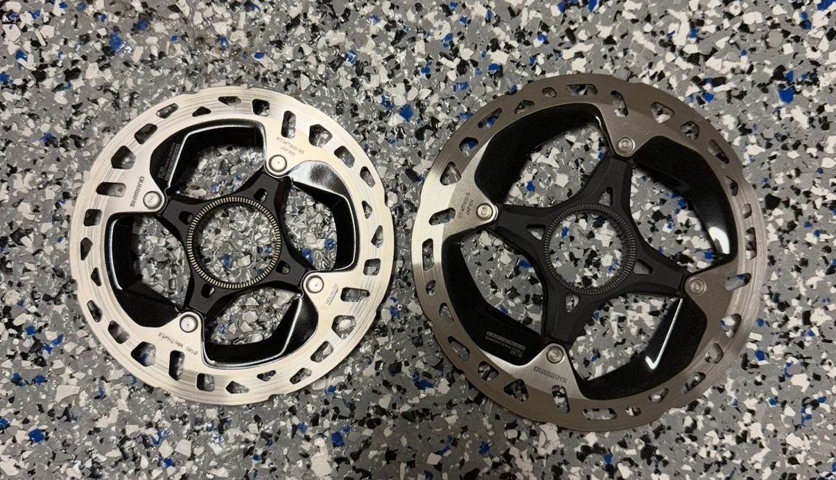 Dura Ace Rotors 2) 140mm Shimano Dura-Ace SM-RT900-SS Center Lock