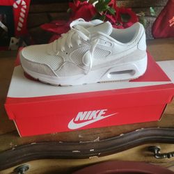 Women's BRAND NEW AIR MAX SC WHITE 