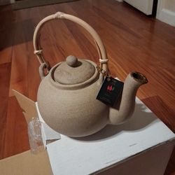 Hand-made Stonewear Tea Pot, NEW