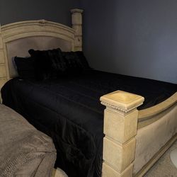 Queen Bedroom Set 