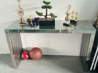 Mueble metal y vidrio