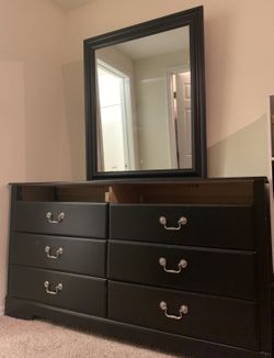 Dresser and mirror
