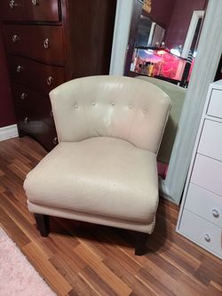 Beige/coffee accent chair