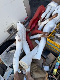 mannequins
