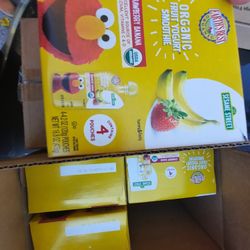 Earth's BEST Strawberry Banana Smoothie Kids Pouch 32 Pack $40 Value