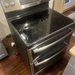 Selling My GE Double oven With The Microwave 