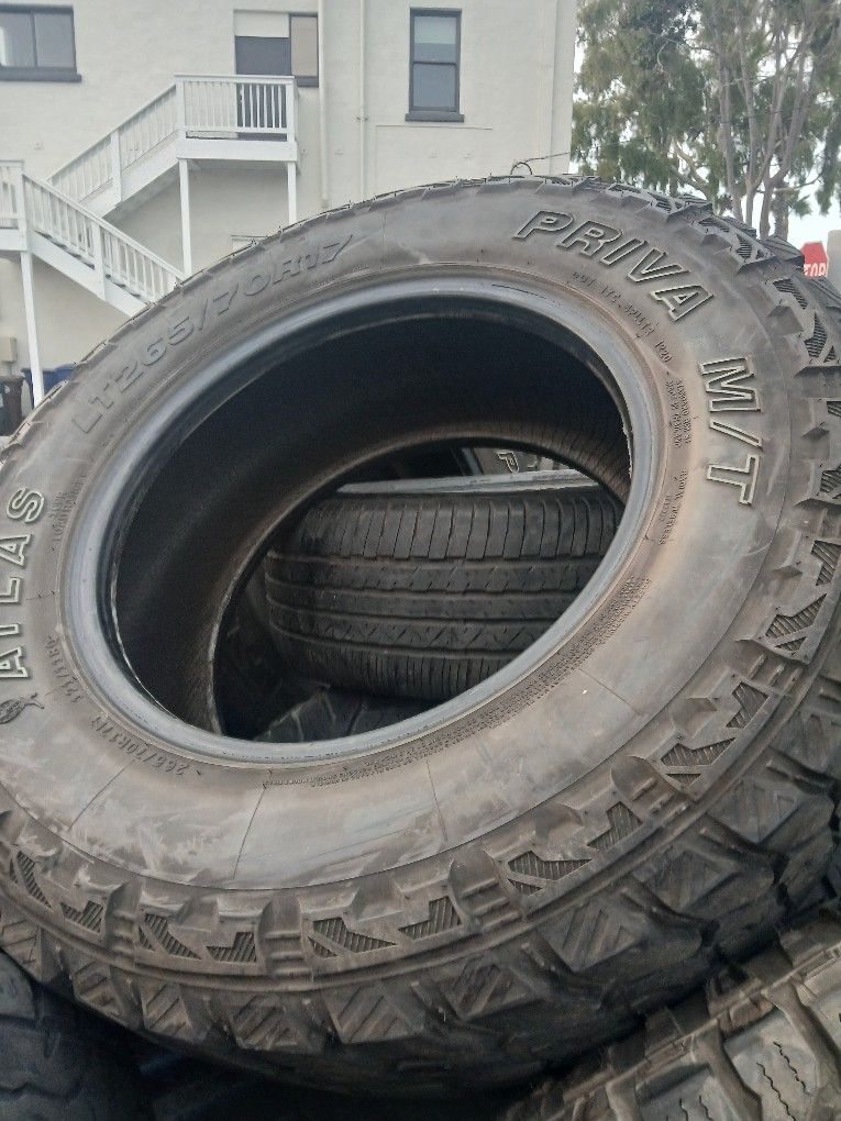 LT265/70R17 Atlas Priva M/T Tires (5)