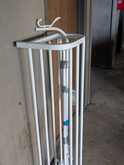 Clothes Hanging Rack