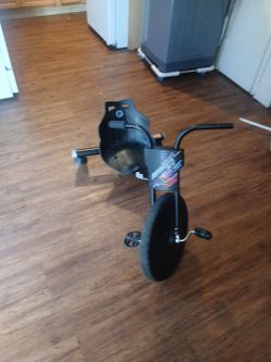 Need gone!!!Black Kids Drift Trike Tricycle