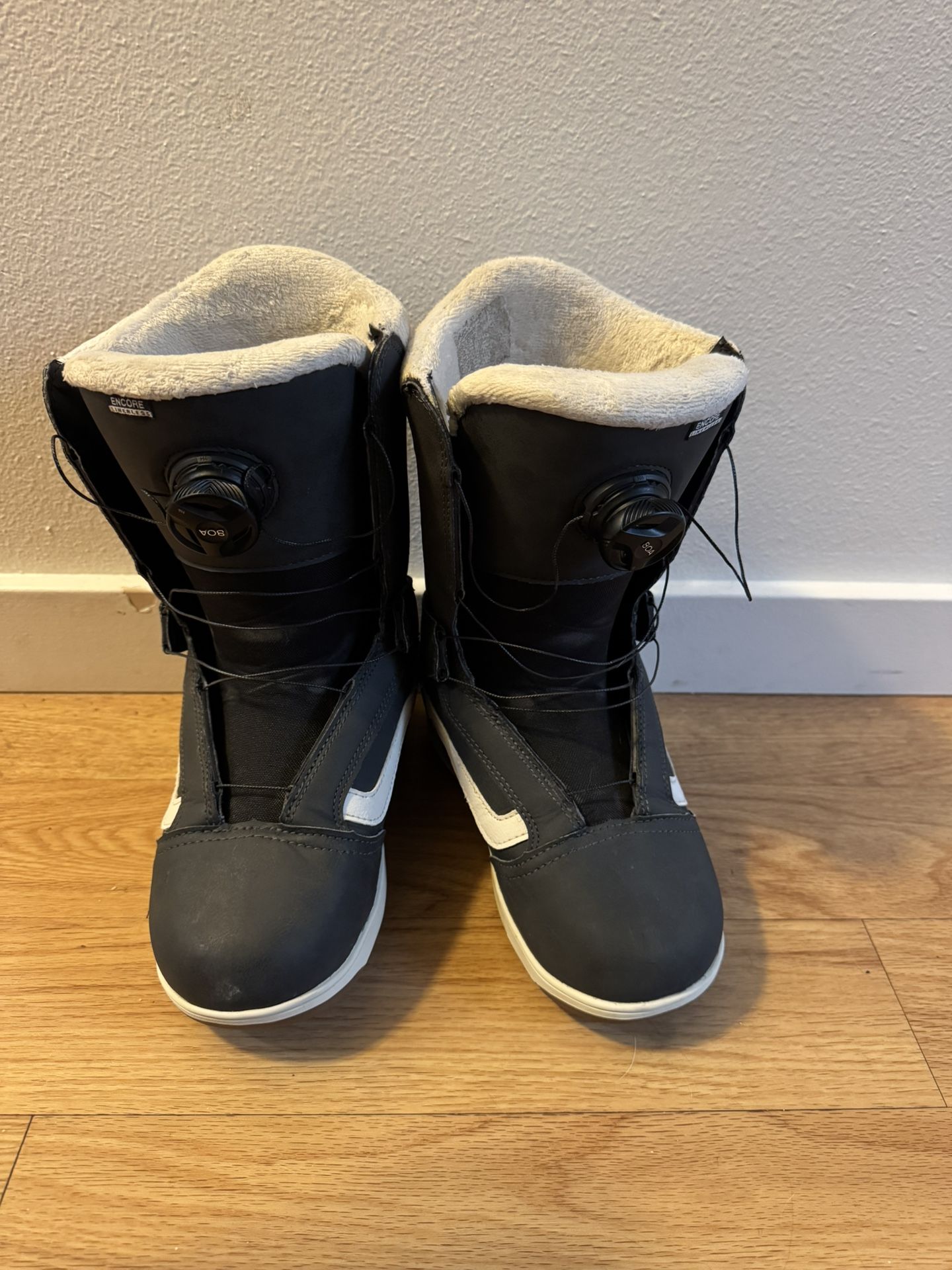 Vans Encore Linerless Snowboard Boot Women’s Size 7