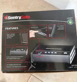 SentrySafe gun safe with biometric lock - NEW
