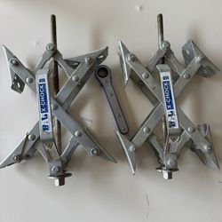 X-Chocks RV Camper Wheel Stabilizer 