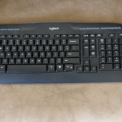 Logitech Keyboard (contact info removed)82 and Mouse (contact info removed)32 Bundle, Not Tested