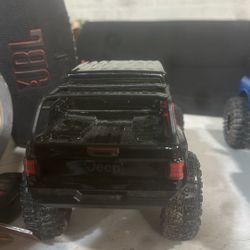 Axcial Jeep Gladiator