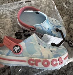 Girl's Crocs Size 10c