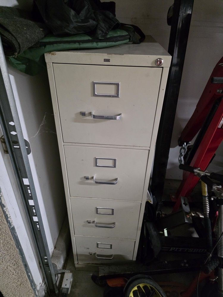 4 Drawer Industrial Filing Cabnet 