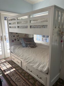 Pottery Barn bunk bed kids/teens