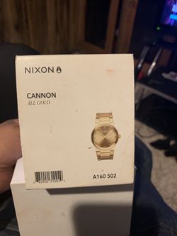 Nixon watch