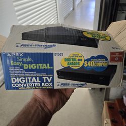 Digital Converter Box."CHECK OUT MY PAGE FOR MORE DEALS "