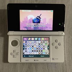 Nintendo 3DS Console With Games And Charger 