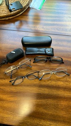 Lot of 4 Reading Glasses with Cases
