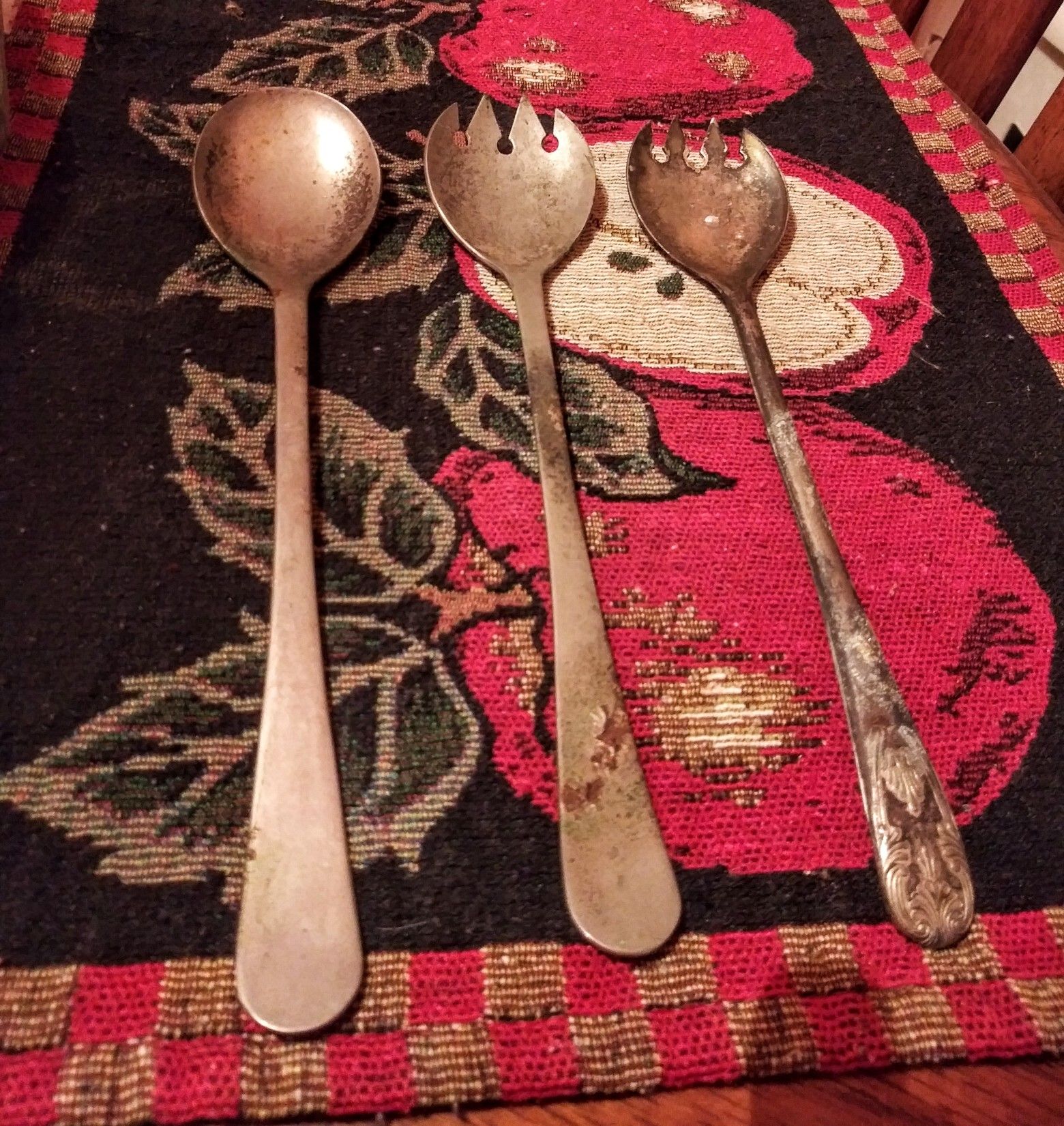 Silver plated. Big spoon and 2 big forks