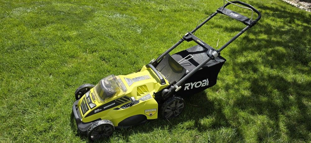 Ryobi 40V 20" Lawnmower and Blower + 5aH Battery