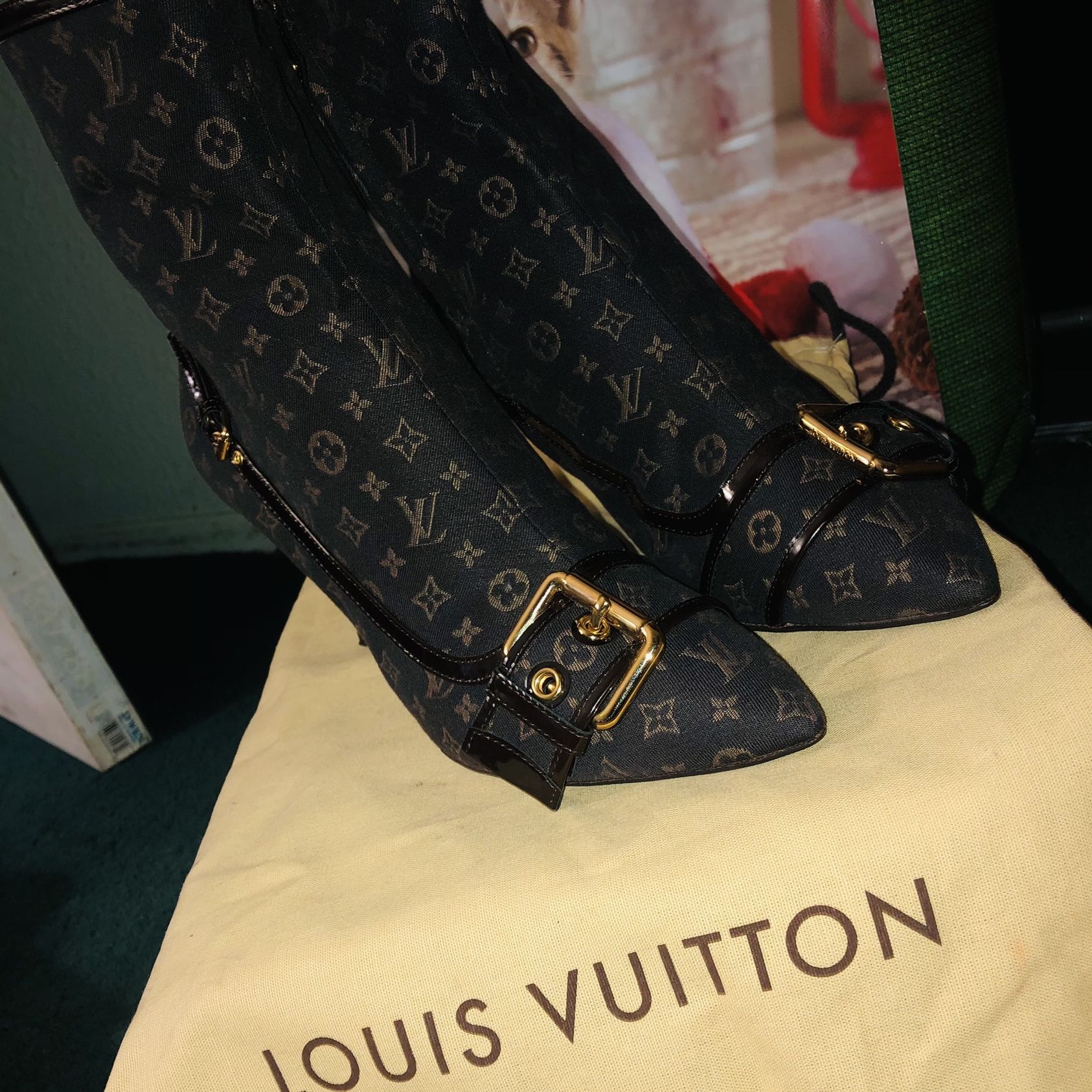 L/V*** Boots for Sale in Middletown, NY - OfferUp  Louis vuitton boots, Louis  vuitton shoes heels, Louis vuitton shoes