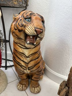 Beautiful Antique MCM vintage floor 27” x 18”Bengal tiger. Heavy & Solid. Unsure of Composition.
