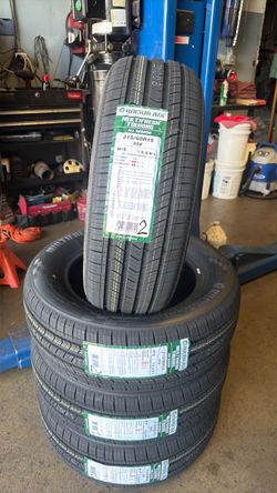 215/60R16 RockBlade Touring Radial