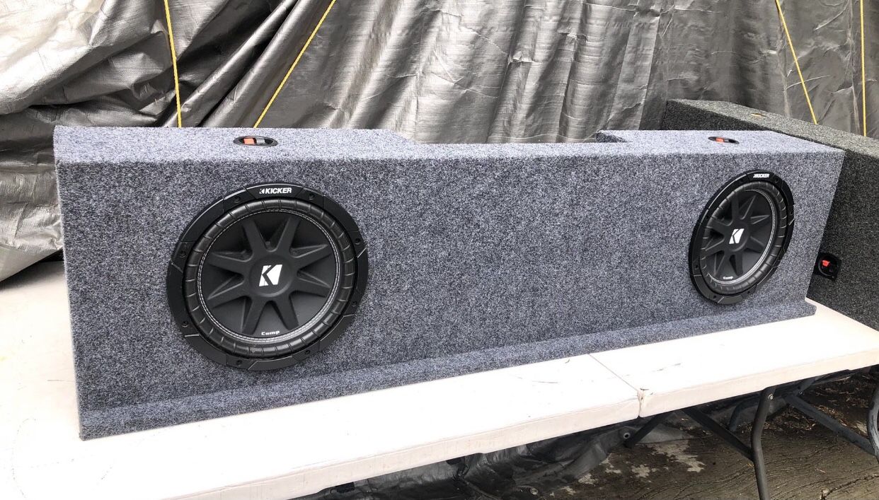 10 Inch Kicker Comp With 00 05 Silverado Crew Cab Subwoofer Box