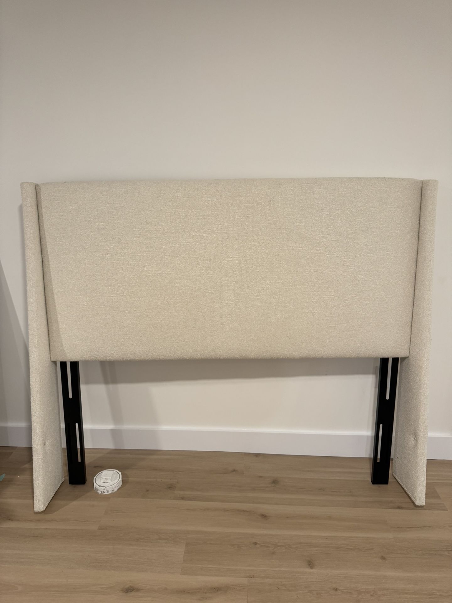 Queen fully upholstered cream boucle headboard